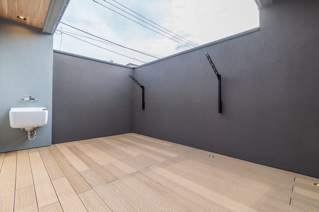 ▼ LDKの中心に配置された8畳のアウトリビング