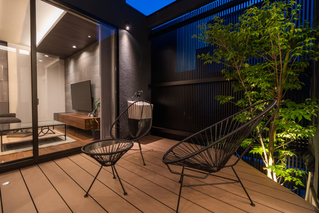 プライバシーを確保した目隠しフェンスの画像